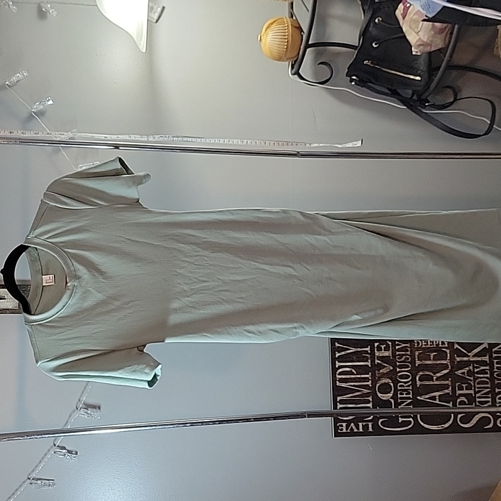 Short sleeve dress